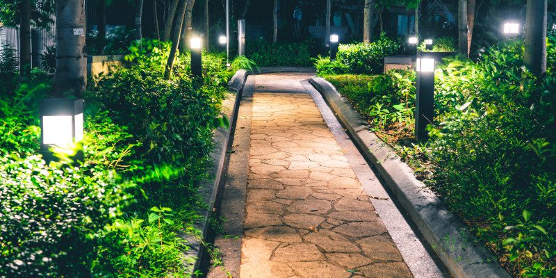 How Landscape Lights Can Transform Your Outdoor Space