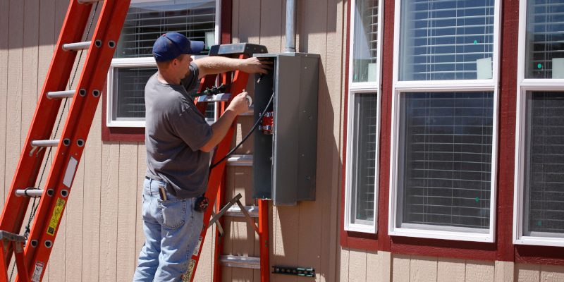 Remodeling Electrician in Taylors, South Carolina